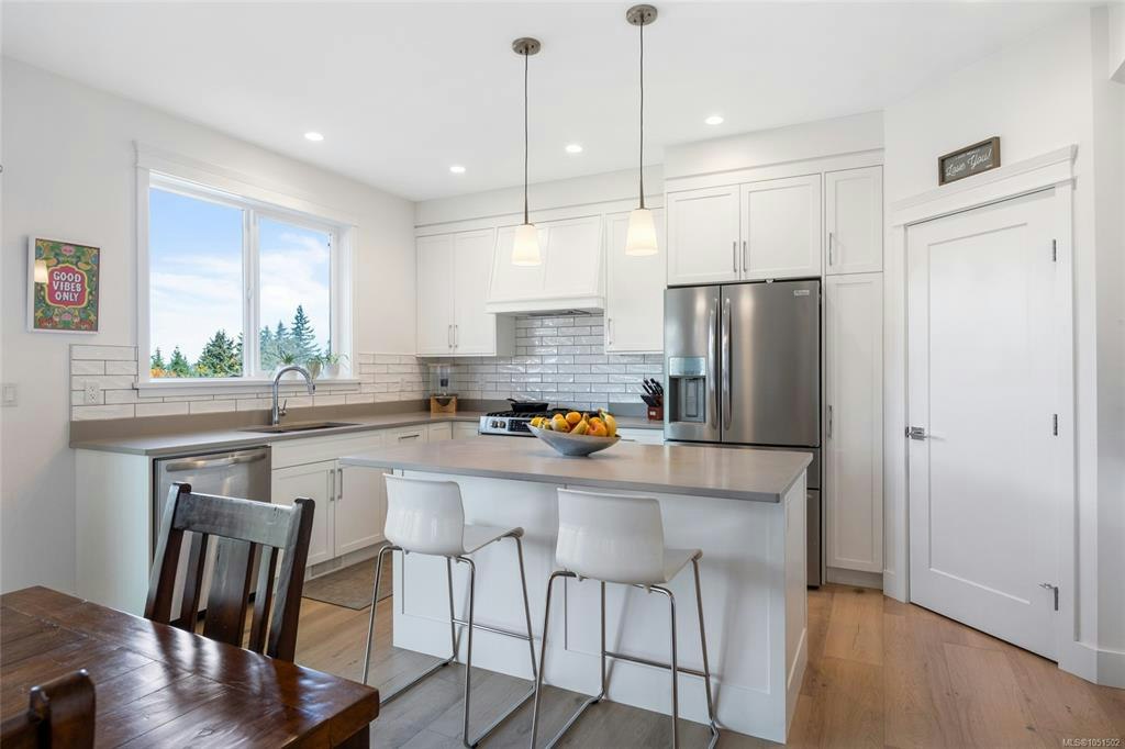 3372 Marygrove Drive, Courtenay, BC, V9N 0E7 - 12