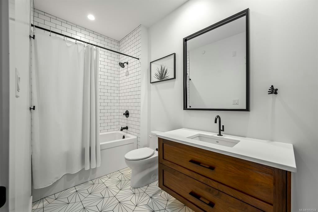 1586 Crown Isle Boulevard, Courtenay, BC, V9N 0G3 - 30