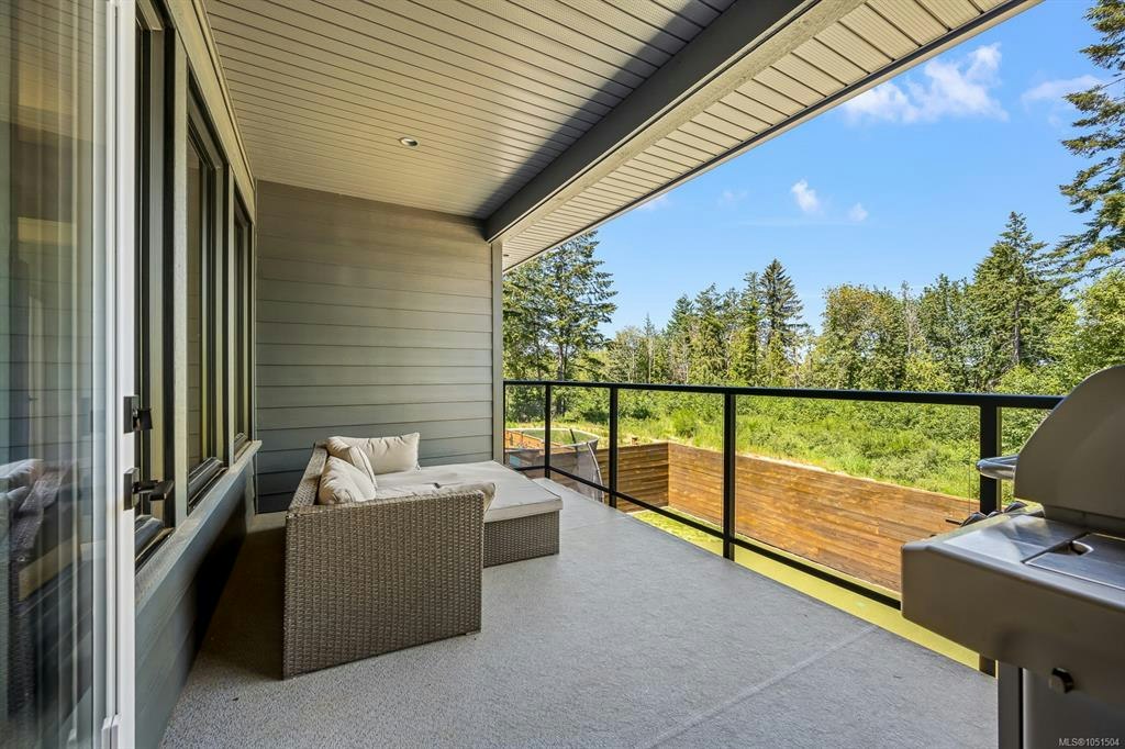 1586 Crown Isle Boulevard, Courtenay, BC, V9N 0G3 - 11
