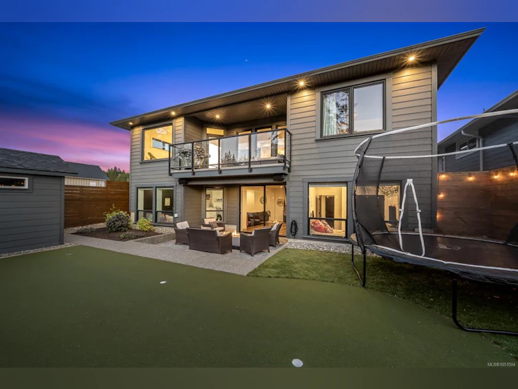 1586 Crown Isle Boulevard, Courtenay, BC, V9N 0G3 - 2