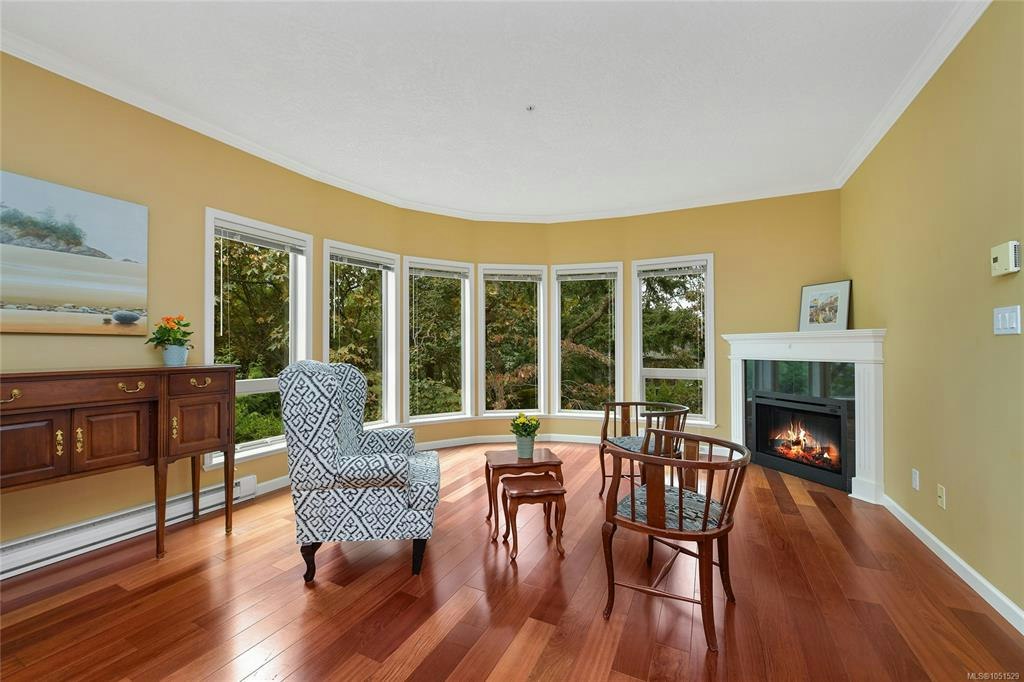 204-125 Aldersmith Place, View Royal, BC, V9A 7M7