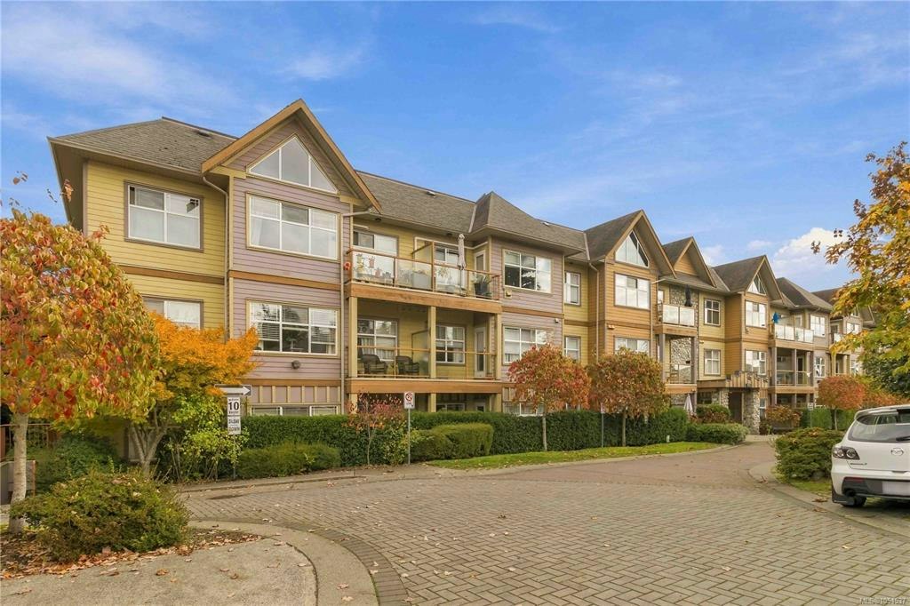 308-1959 Polo Park Court, Central Saanich, BC, V8M 2K1