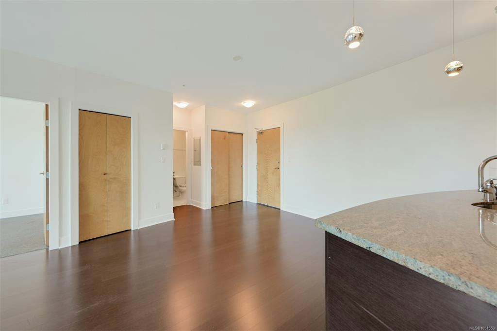 418-2745 Veterans Memorial Pkwy, Langford, BC, V9B 0H4 - 24