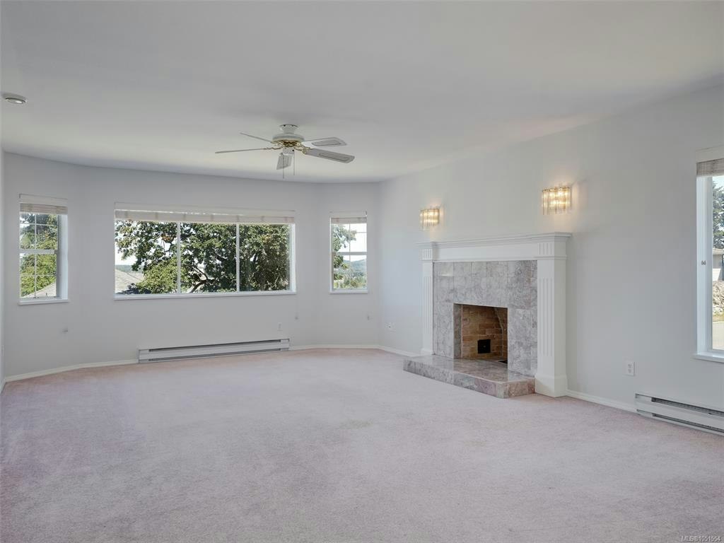 1287 Carmichael Court, Saanich, BC, V8Z 7B9 - 3