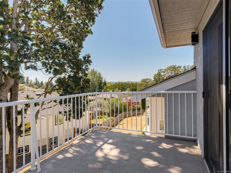 1287 Carmichael Court, Saanich, BC, V8Z 7B9 - 15