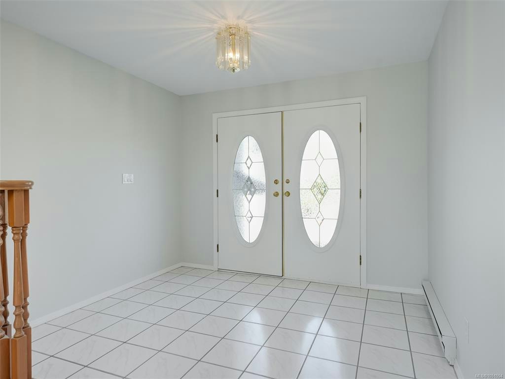 1287 Carmichael Court, Saanich, BC, V8Z 7B9 - 32