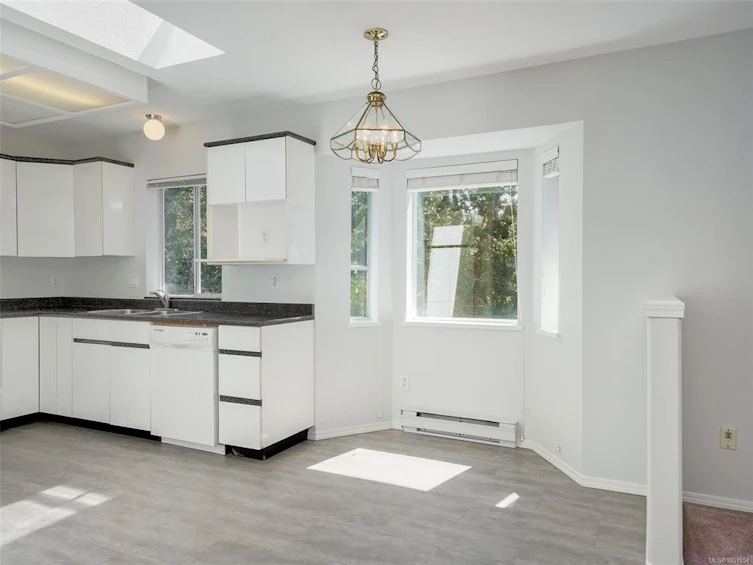 1287 Carmichael Court, Saanich, BC, V8Z 7B9 - 12