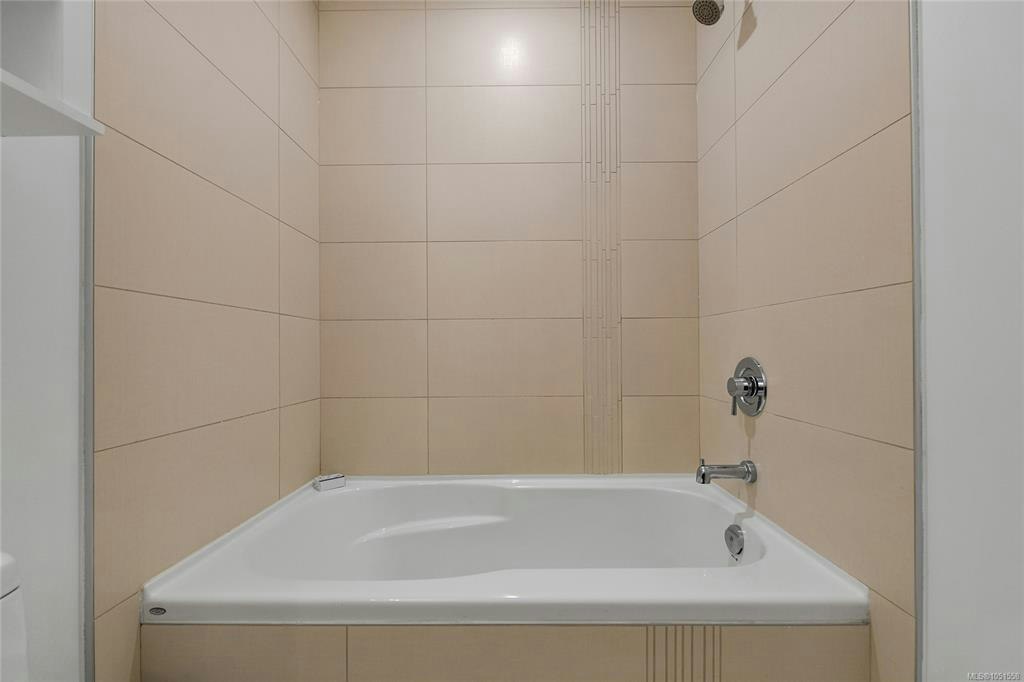 206-2589 Penrhyn Street, Saanich, BC, V8N 1G4 - 23