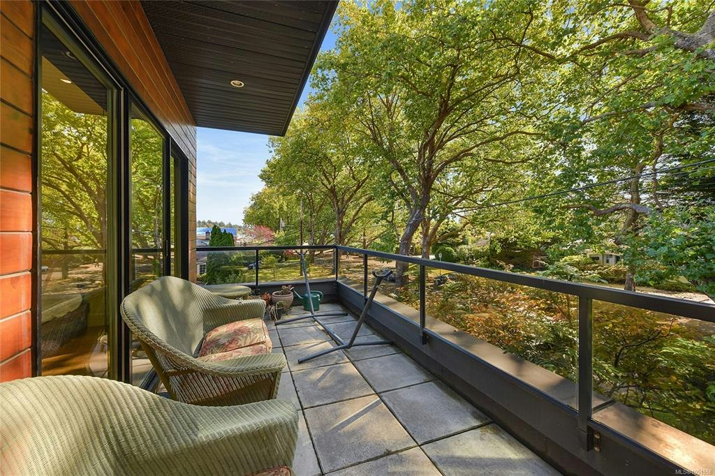 206-2589 Penrhyn Street, Saanich, BC, V8N 1G4 - 27