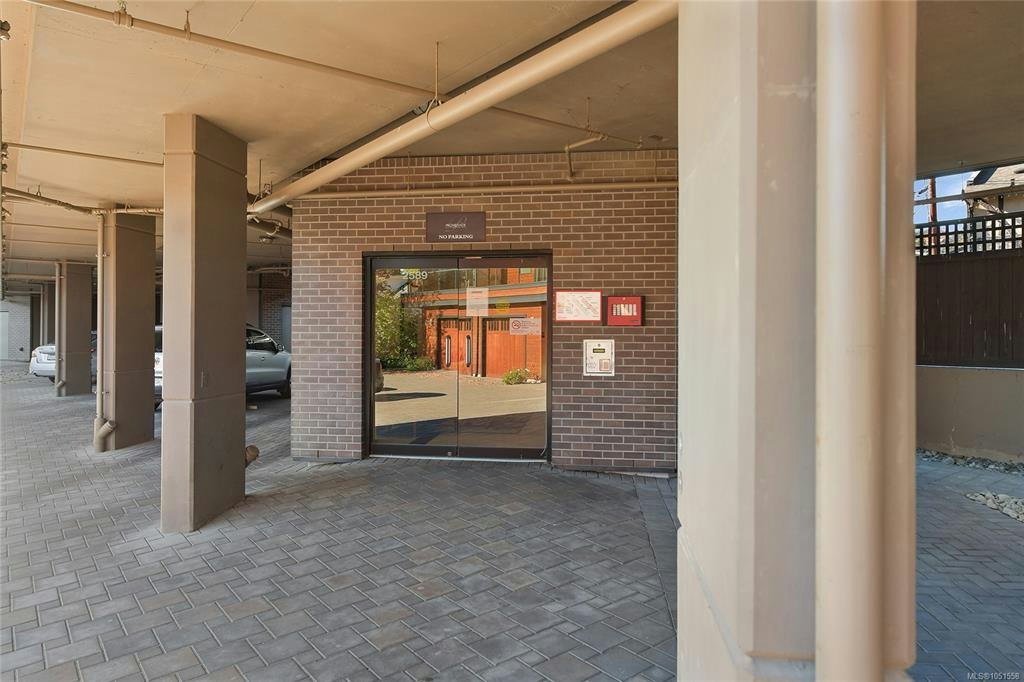 206-2589 Penrhyn Street, Saanich, BC, V8N 1G4 - 33