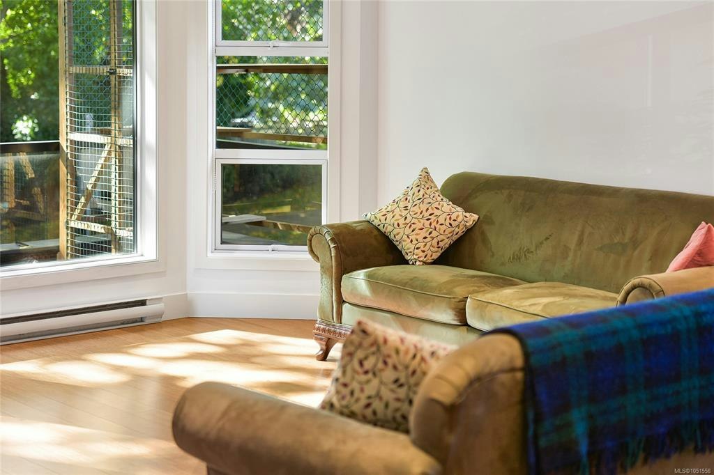 206-2589 Penrhyn Street - 4