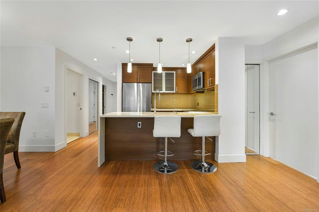 206-2589 Penrhyn Street, Saanich, BC, V8N 1G4 - 14