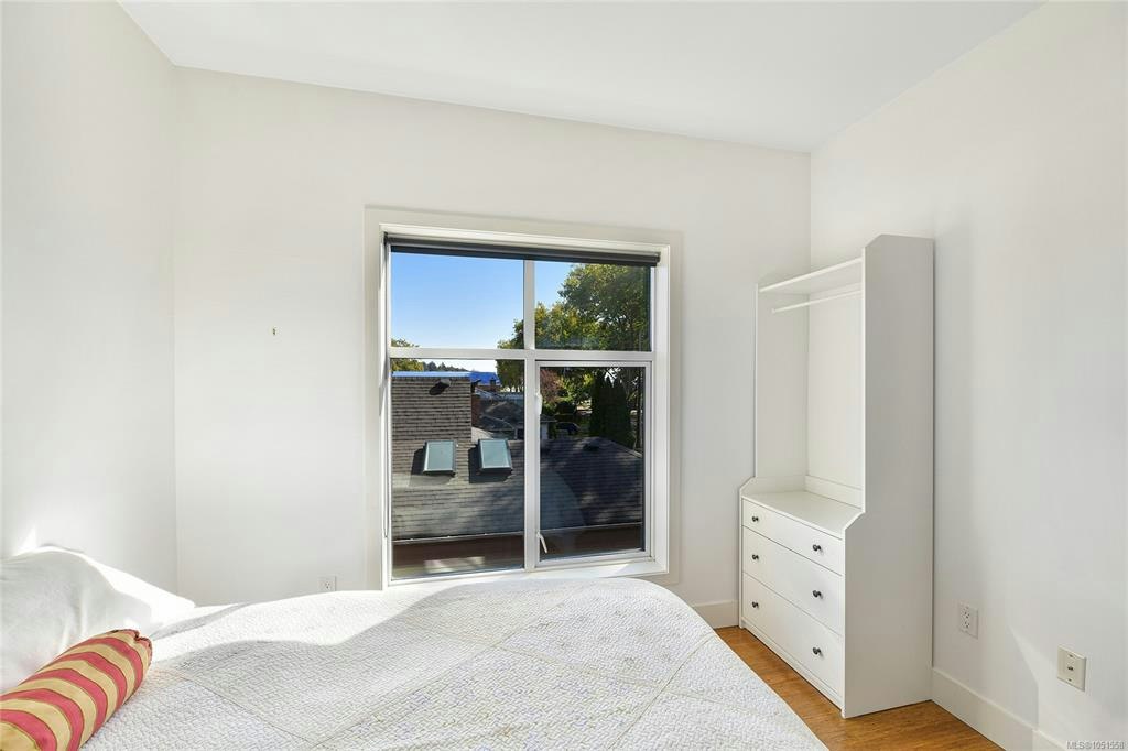 206-2589 Penrhyn Street, Saanich, BC, V8N 1G4 - 21
