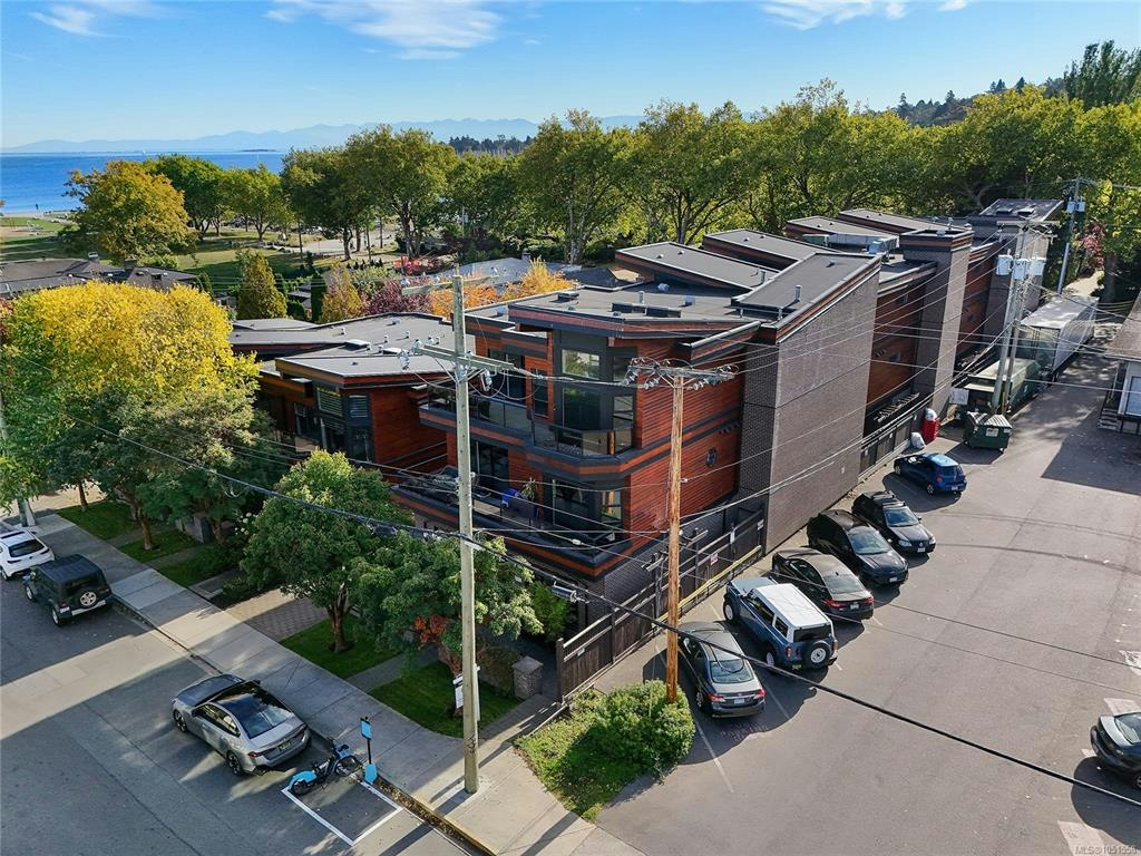 206-2589 Penrhyn Street, Saanich, BC, V8N 1G4 - 43