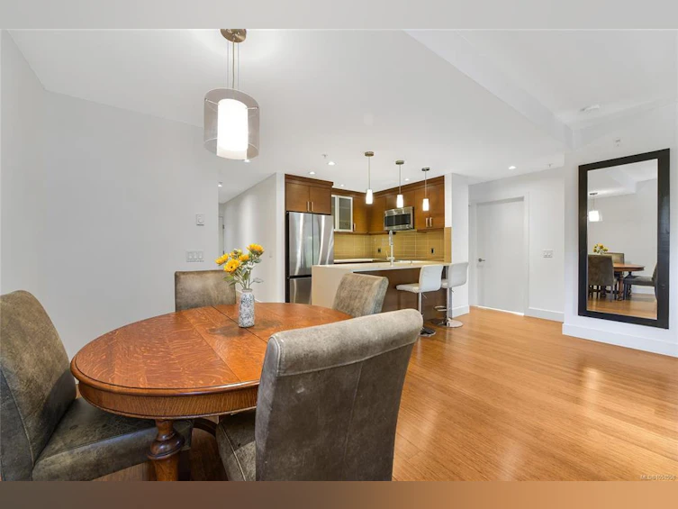 206-2589 Penrhyn Street, Saanich, BC, V8N 1G4 - 12