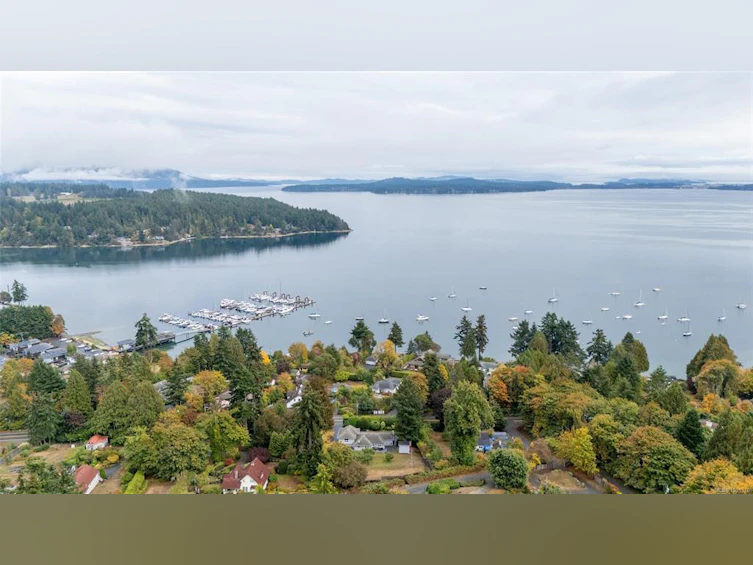2618 Mill Bay Road, Mill Bay, BC, V8H 1C9 - 45