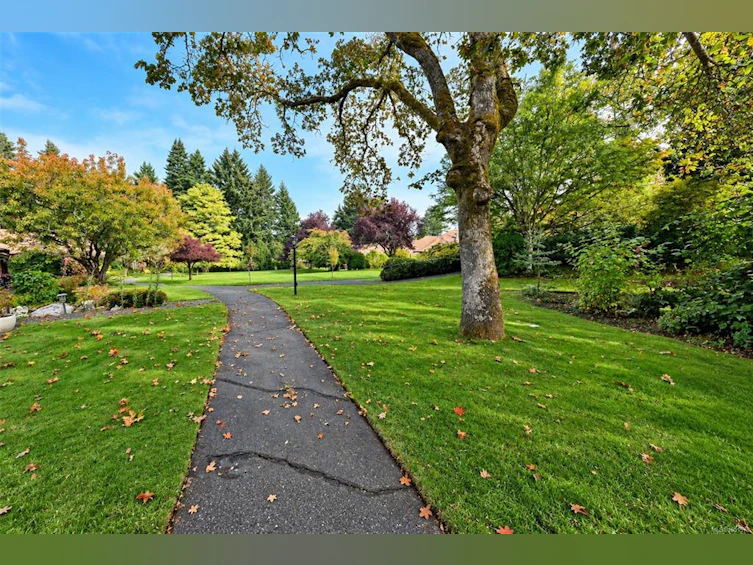2-278 Island Highway, View Royal, BC, V9B 1G5 - 34