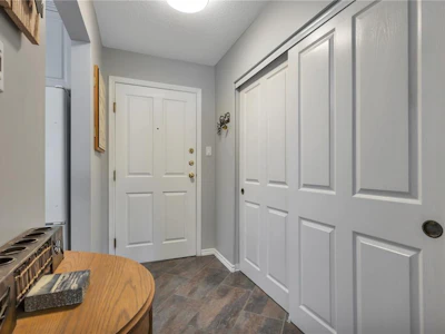 204-770 Poplar Street - 4