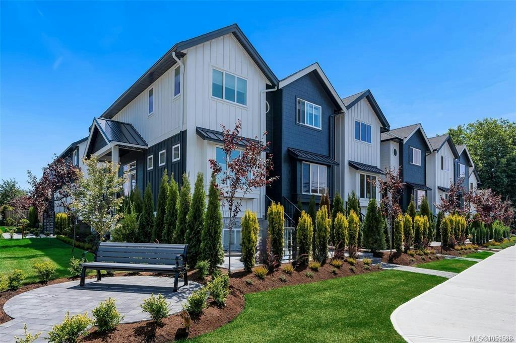 7-10145 Fifth Street, Sidney, BC, V8L 0E4