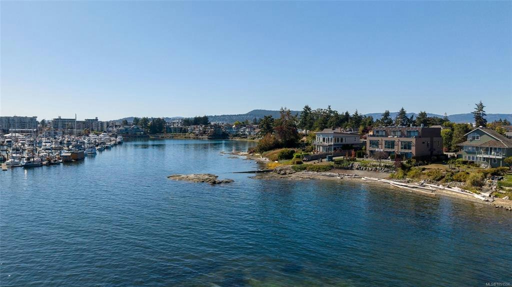 1-2525 Rothesay Avenue, Sidney, BC, V8L 2B9 - 29