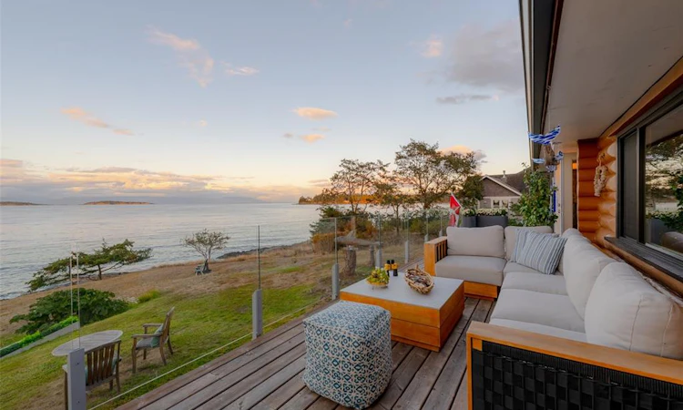 1388 Reef Road
