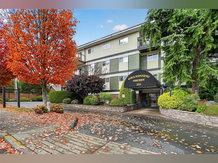202-255 W Hirst Avenue, Parksville, BC, V9P 1P5