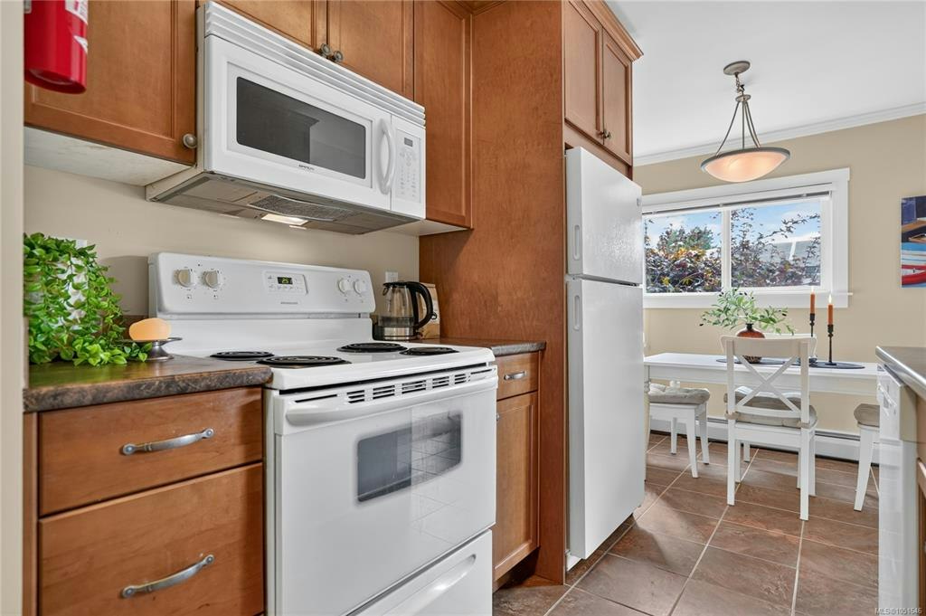 202-255 W Hirst Avenue, Parksville, BC, V9P 1P5 - 16