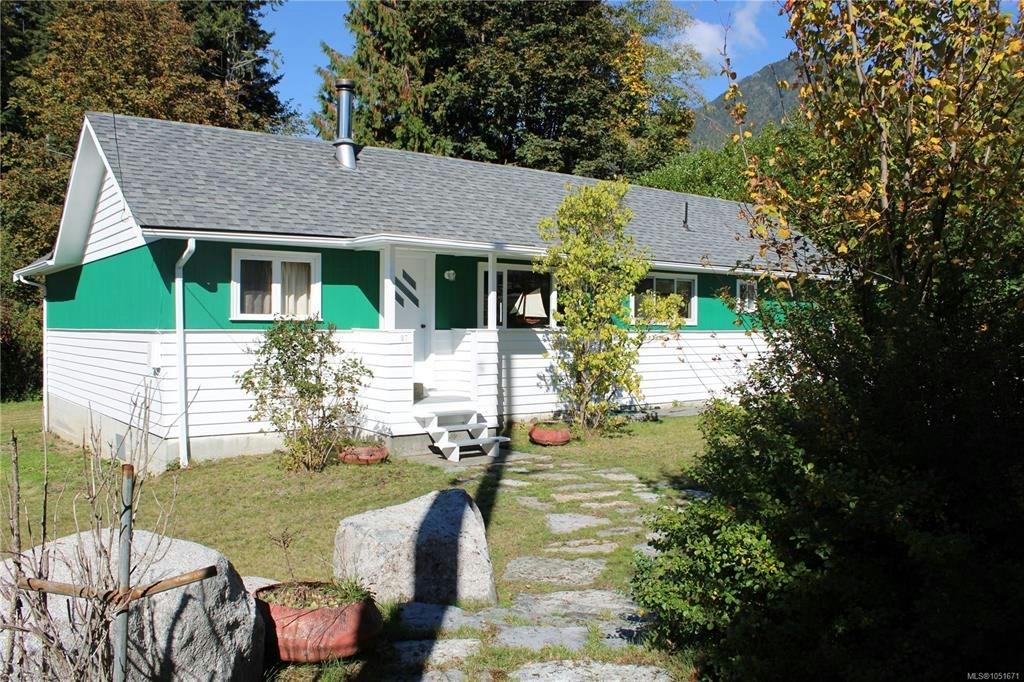 27 Cain Drive, Woss, BC, V0N 3P0