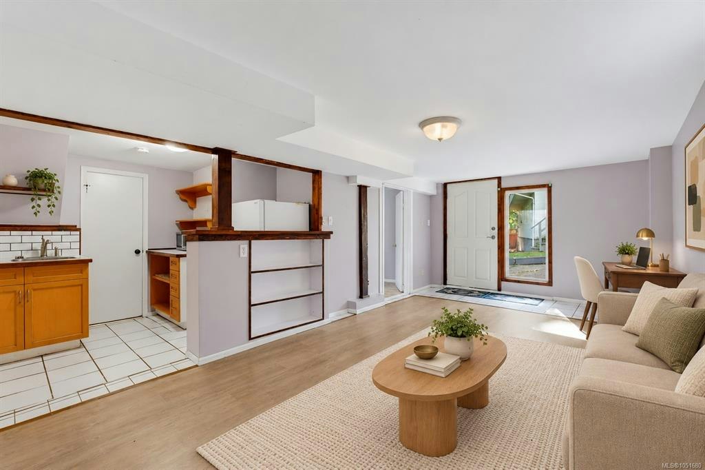 907 Mcadoo Place, Saanich, BC, V8X 1V8 - 18