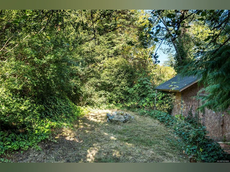 907 Mcadoo Place, Saanich, BC, V8X 1V8 - 15