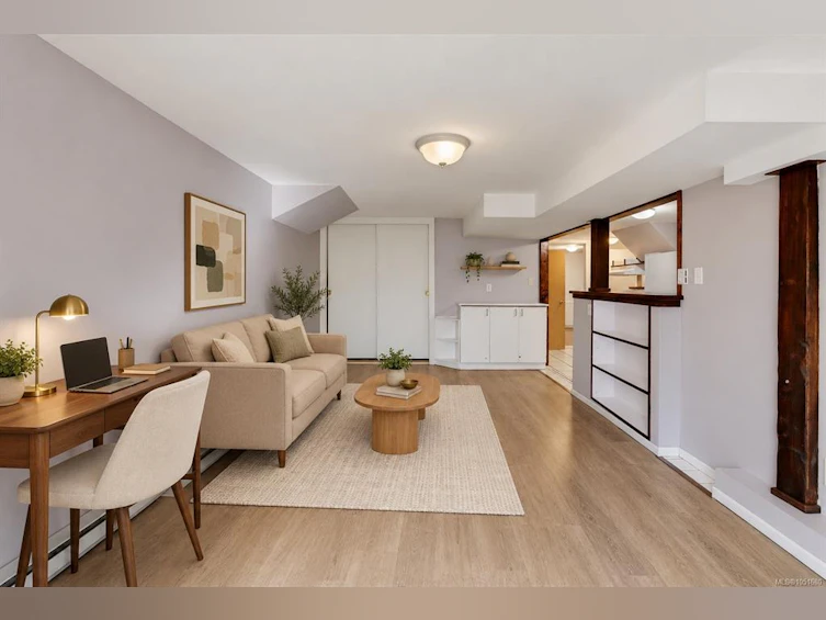 907 Mcadoo Place, Saanich, BC, V8X 1V8 - 17