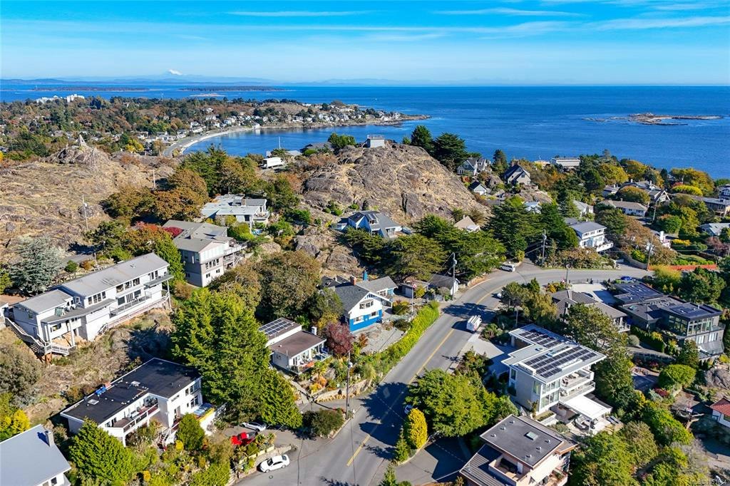 50 King George Terrace, Oak Bay, BC, V8S 2J9