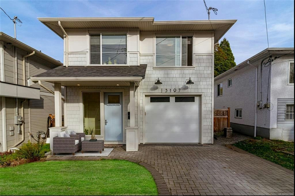 3197 Fifth Street, Victoria, BC, V8X 1E8