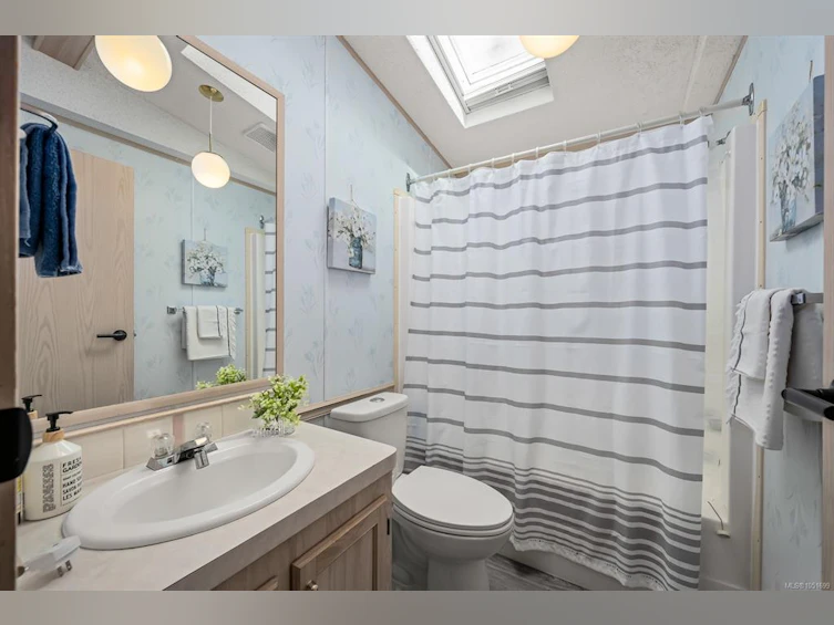 11-4714 Muir Road, Courtenay, BC, V9N 8Z4 - 9