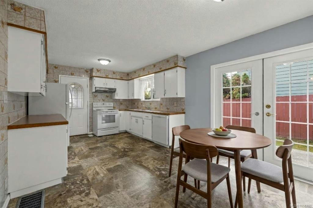 555 Weber Street - 5