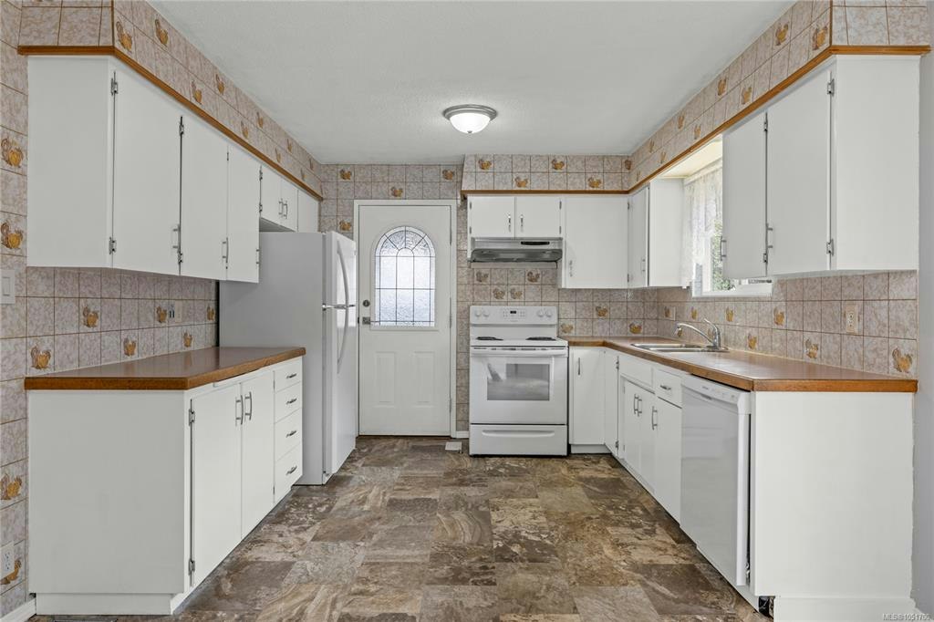 555 Weber Street - 4