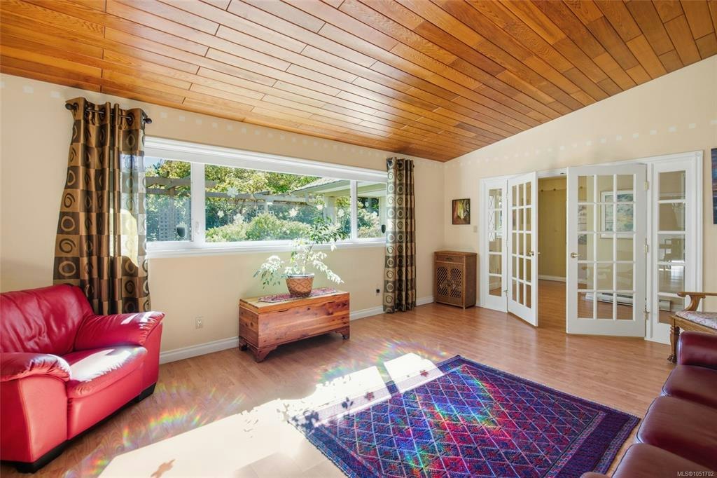 1061 Harlequin Road - 2