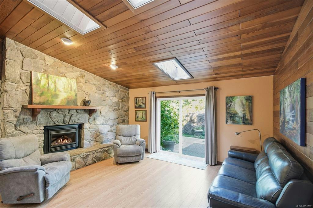 1061 Harlequin Road - 5
