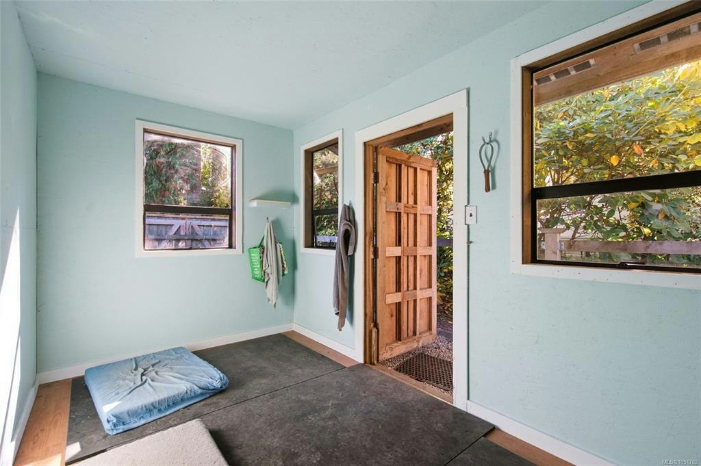 1061 Harlequin Road, Qualicum Beach, BC, V9K 1E2 - 12