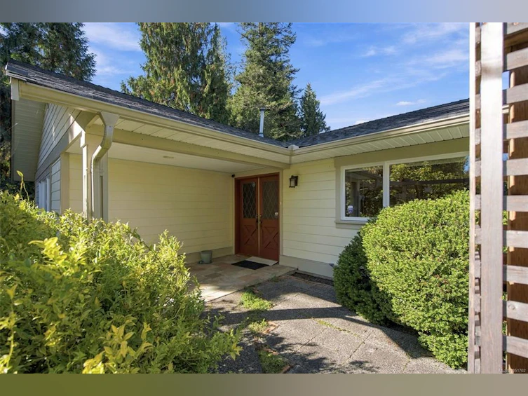 1061 Harlequin Road, Qualicum Beach, BC, V9K 1E2 - 16