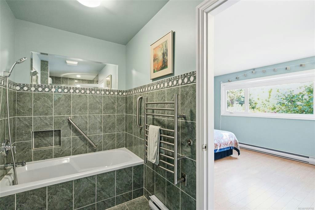 1061 Harlequin Road, Qualicum Beach, BC, V9K 1E2 - 26