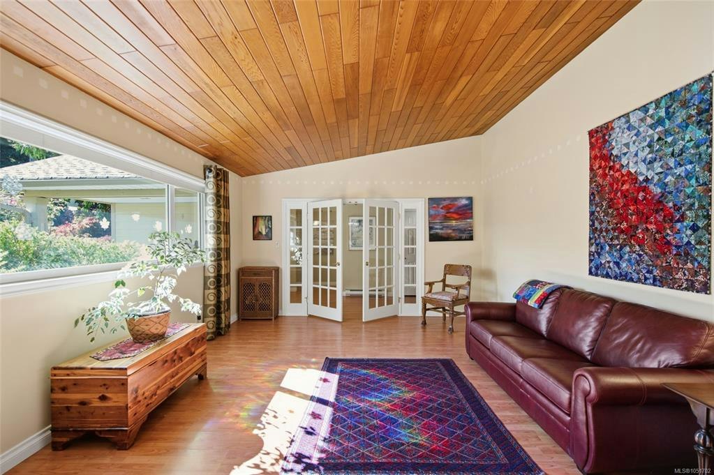 1061 Harlequin Road, Qualicum Beach, BC, V9K 1E2 - 18