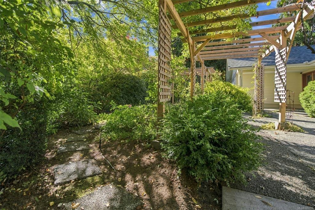 1061 Harlequin Road, Qualicum Beach, BC, V9K 1E2 - 14