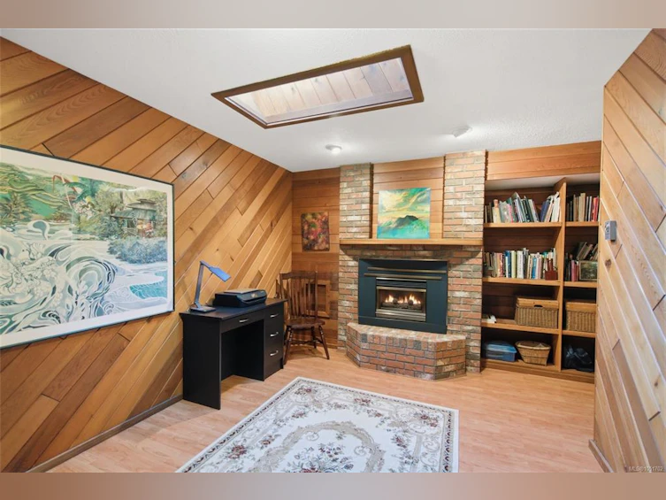 1061 Harlequin Road, Qualicum Beach, BC, V9K 1E2 - 7