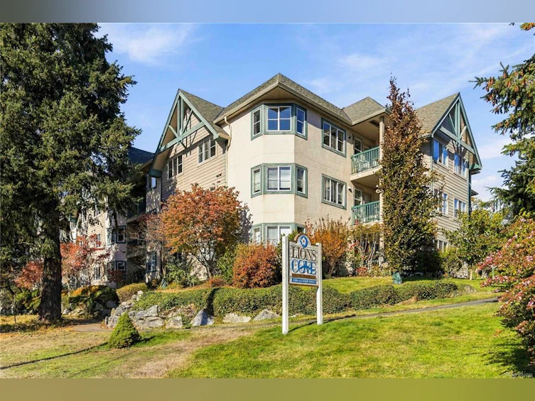 105-290 Island Highway, View Royal, BC, V9B 1G5 - 35