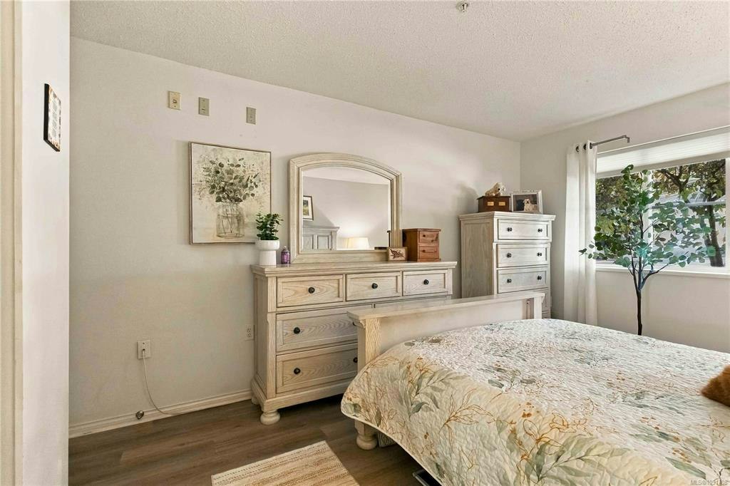 105-290 Island Highway, View Royal, BC, V9B 1G5 - 28