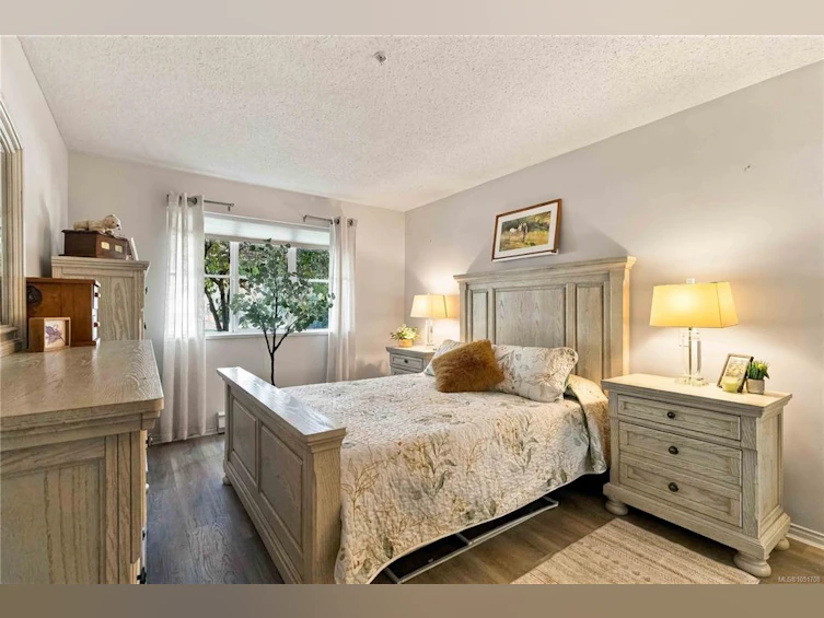 105-290 Island Highway, View Royal, BC, V9B 1G5 - 25