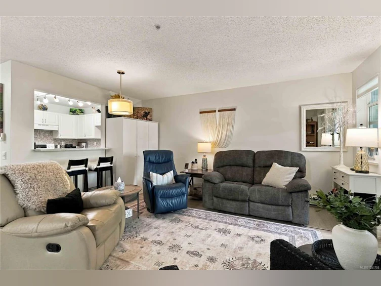 105-290 Island Highway, View Royal, BC, V9B 1G5 - 11