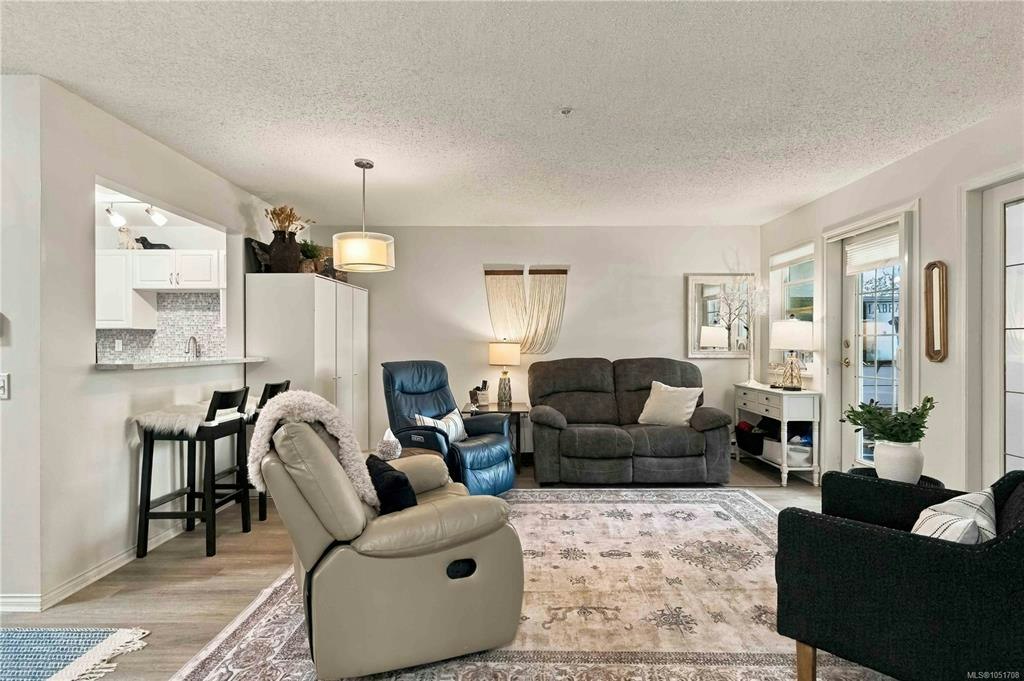 105-290 Island Highway, View Royal, BC, V9B 1G5 - 10