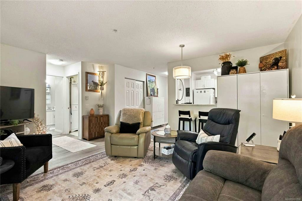 105-290 Island Highway, View Royal, BC, V9B 1G5 - 12